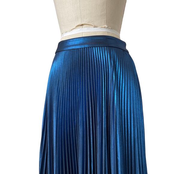 A.L.C. Bobby Blue Metallic Pleated Midi Skirt size 2 With Slit - Picture 5 of 7